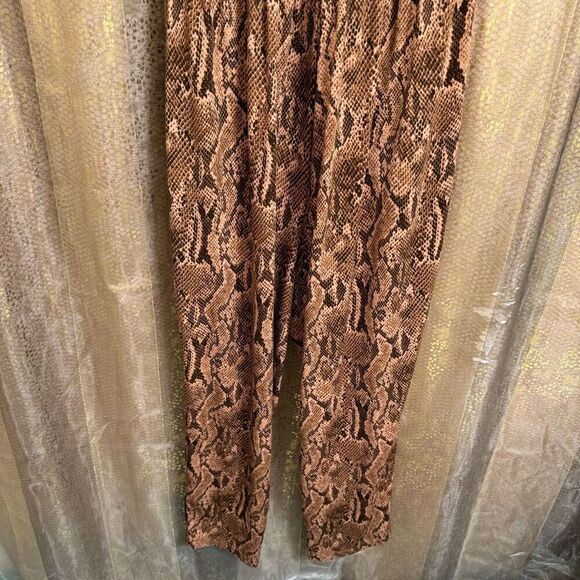 Express Brown Tan Snakeskin Print Belted Wrap Stretchy Jumpsuit Large - Picture 8 of 11